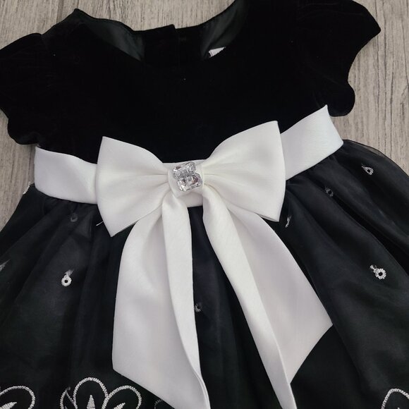 Sweet Heart Rose infant girls black and white formal velvet winter dress sz 12M - Picture 3 of 10